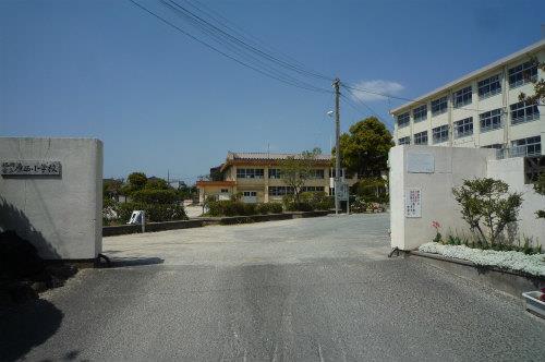 原西小学校　750ｍ