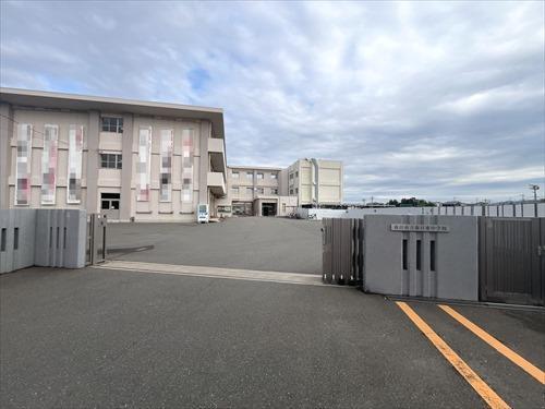 春日東中学校まで710ｍ