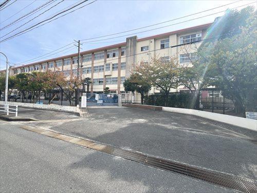 壱岐中学校まで290ｍ