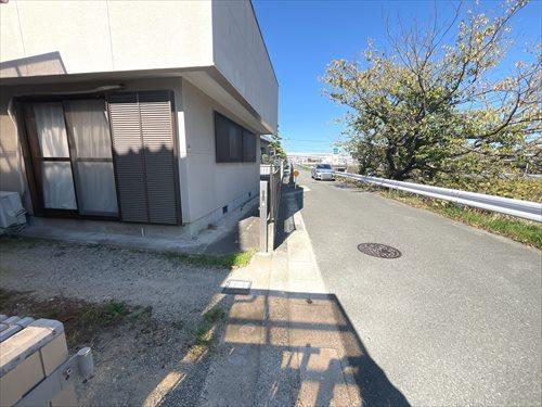 前面道路（北側方向）