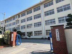 片江小学校