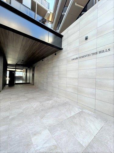 エントランス前