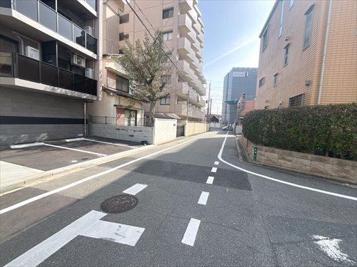 前面道路東側方向