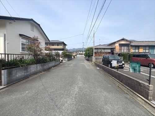 前面道路（北側方向）