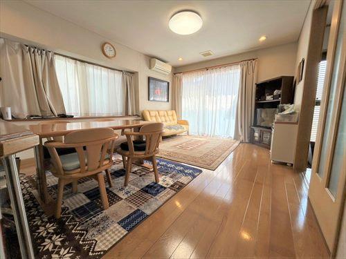 リビングダイニング