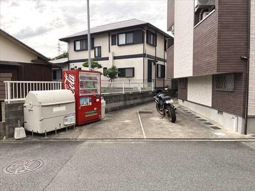 駐車場部分