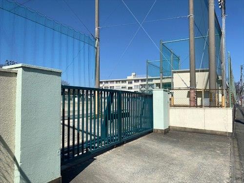 福岡市立長尾中学校　1040ｍ