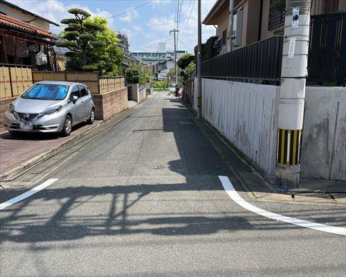 北側前面道路