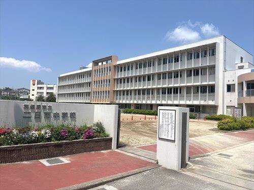 二日市中学校まで790ｍ