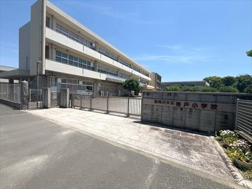岩戸小学校まで徒歩33分