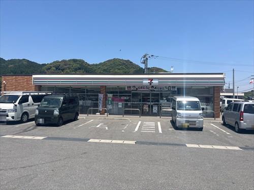 セブンイレブン那珂川山田店まで徒歩18分