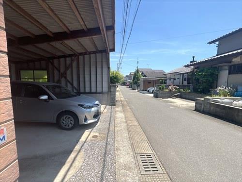 南側道路（東側方向）