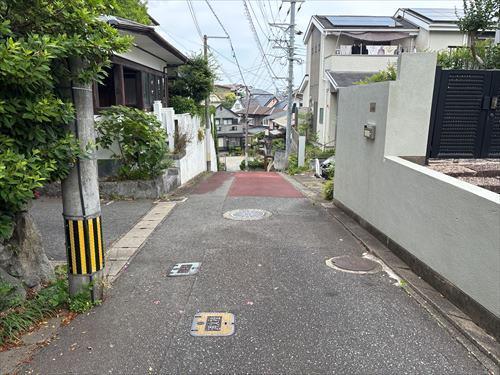 北東側道路