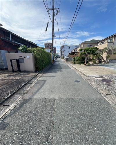 前面道路（東側→西側）