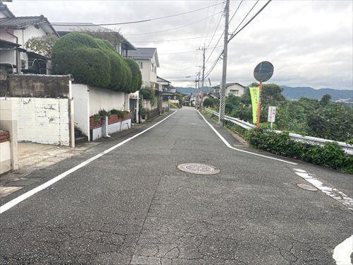 北西側前面道路（南側方向）