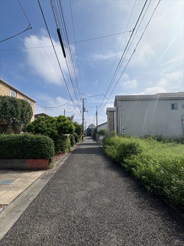 前面道路（R7.10月撮影）