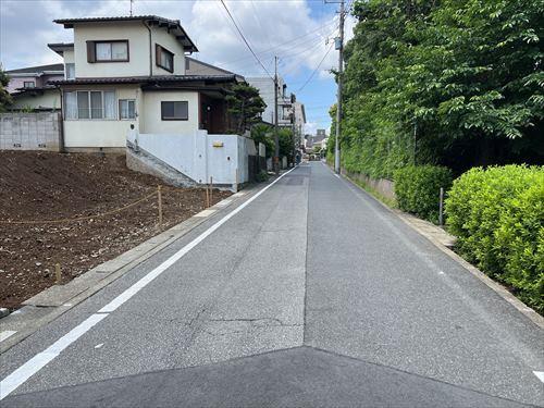 【現地前面道路2024年5月撮影】