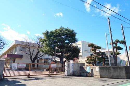 田名小学校まで1230ｍ