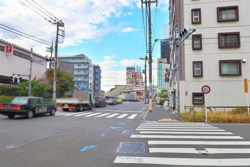 【現地前面道路2024年11月撮影】