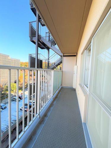 北側バルコニー