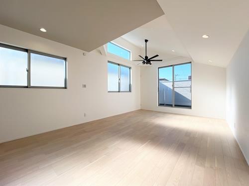 2F 洋室 約17.5帖