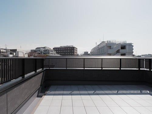 ルーフバルコニー