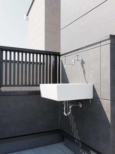 ルーフバルコニー（洗い場）