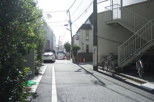 前面道路（2026年1月 撮影）