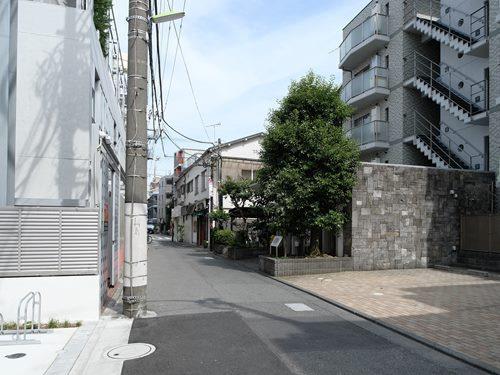 前面道路（撮影 2026.06）