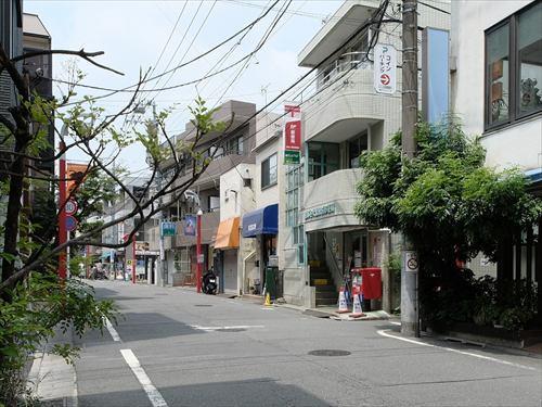 祖師谷大蔵駅前郵便局 530m