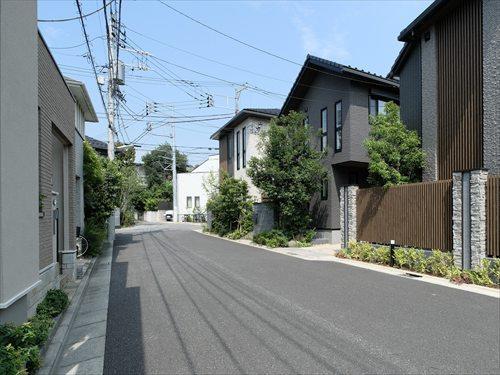 前面道路（撮影 2026.07）