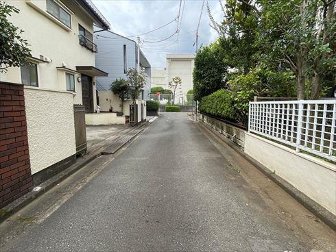前面道路含む現地（2026年7月撮影）