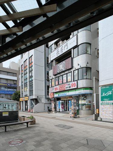ファミリーマート志木駅南口店 210m