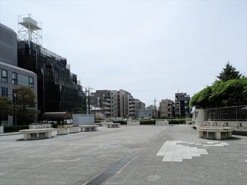 三軒屋公園 400m