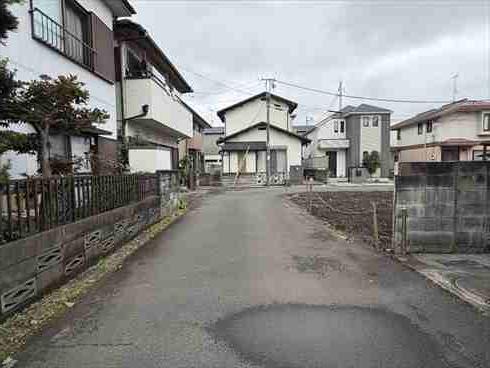 前面道路含む現地（2026年10月撮影）