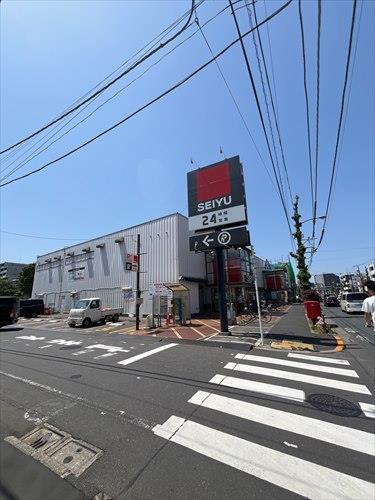 西友関町店　640ｍ先