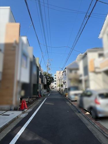 前面道路　2024年11月撮影