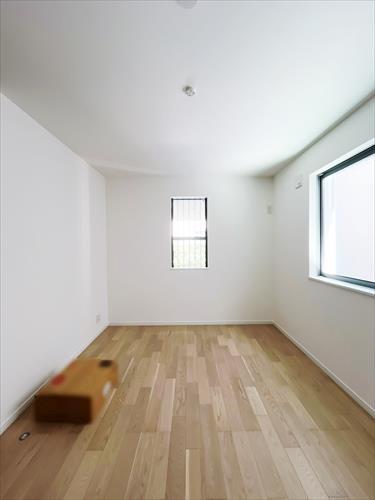 1階サービスルーム約6.1帖