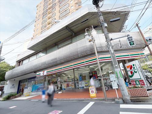 セブンイレブン杉並荻窪5丁目店 160m