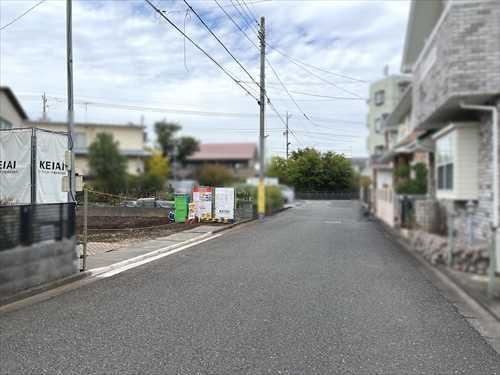 前面道路（2025年11月南側より撮影）