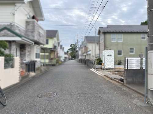 前面道路（2025年11月北側より撮影）