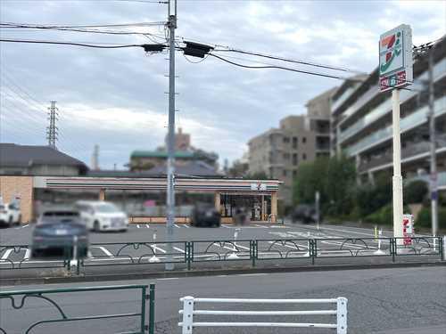 セブンイレブン小平小川上宿店　440ｍ