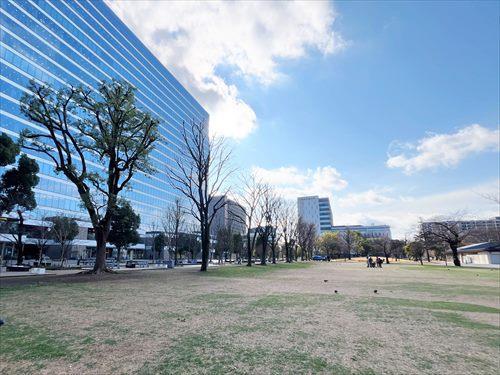 中野区立中野四季の森公園(420m)