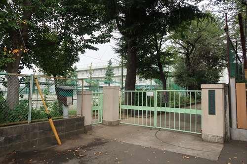 国分寺市立第三中学校(1320m)