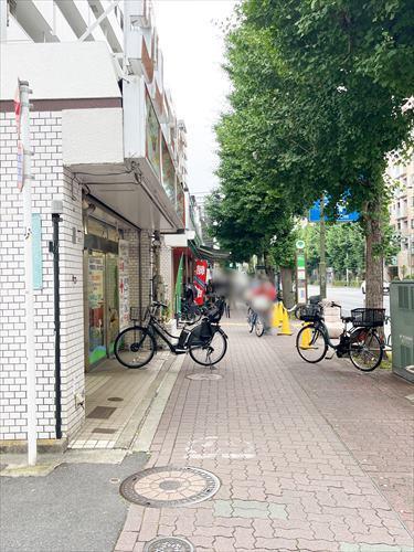 現地前歩道