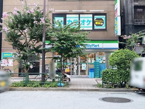 ファミリーマート西新宿五丁目店 170m
