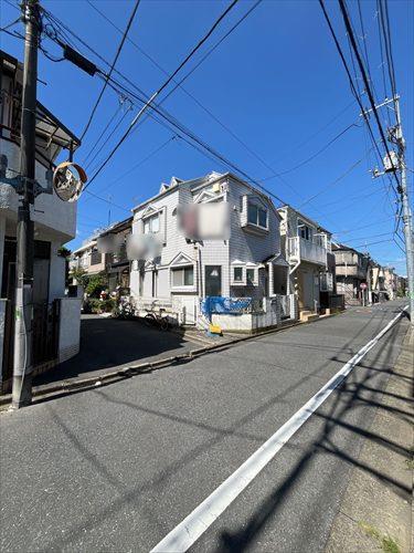 外観（前面道路含む）