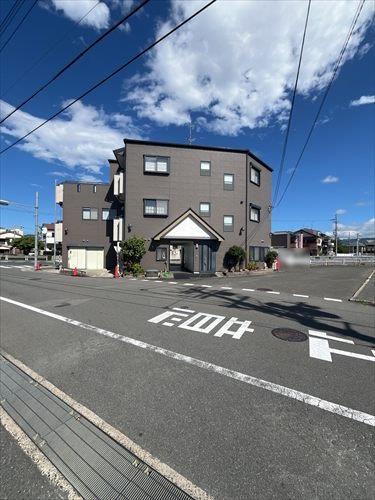 外観　南側道路より撮影