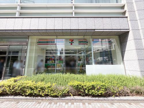 セブンイレブン兜町東証前店まで130ｍ