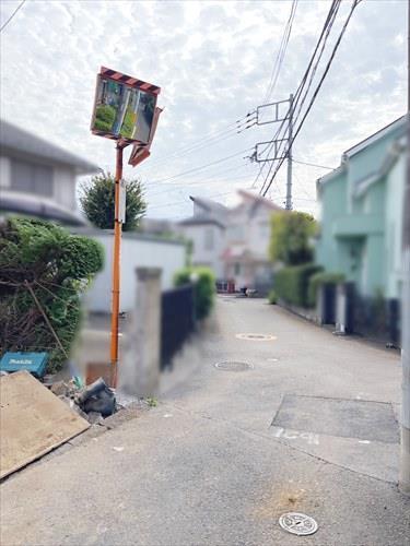 現地前道路